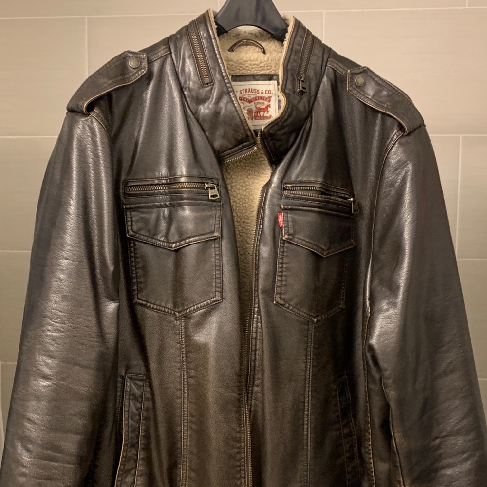 LEVI’s throwback vintage replica brown faux leather bomber— XL extra-large
